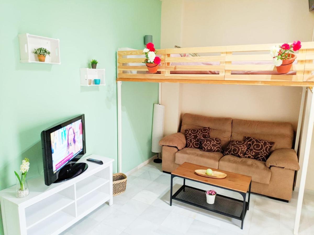Cuarta Revuelta Alquiler Apartment Sevilla Bagian luar foto