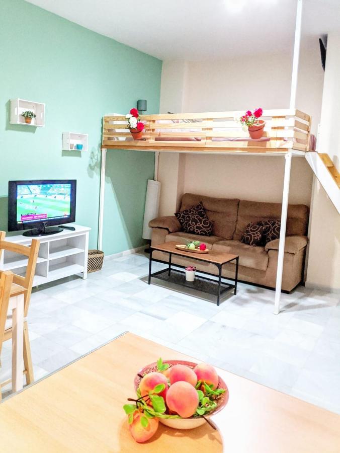 Cuarta Revuelta Alquiler Apartment Sevilla Bagian luar foto