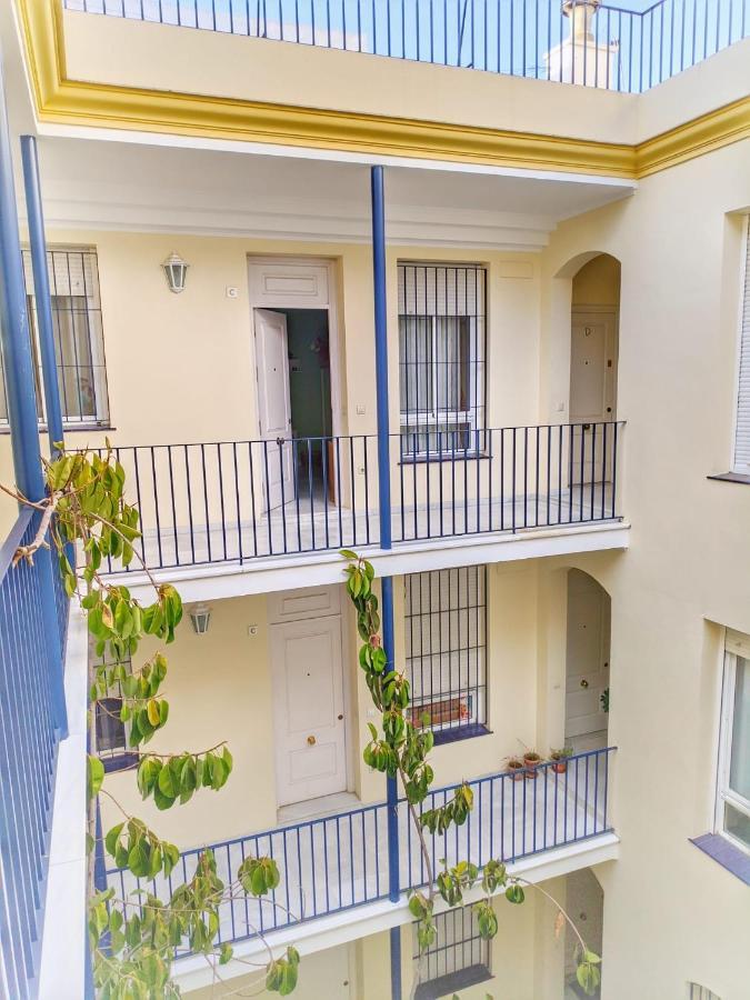 Cuarta Revuelta Alquiler Apartment Sevilla Bagian luar foto